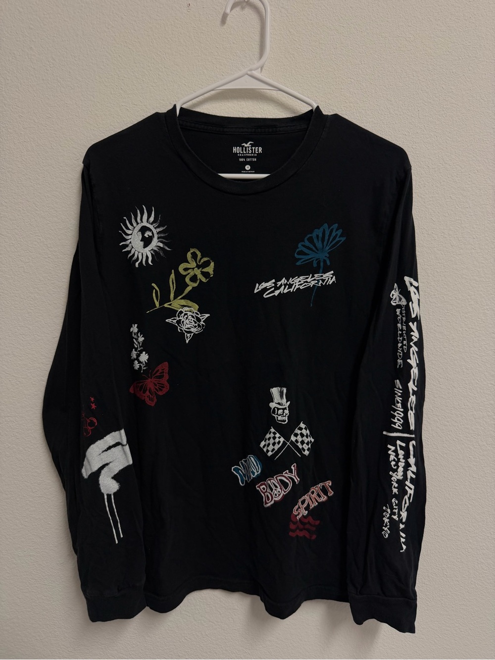 Hollister Black Long-Sleeve Graphic Tee with Multicolor Prints